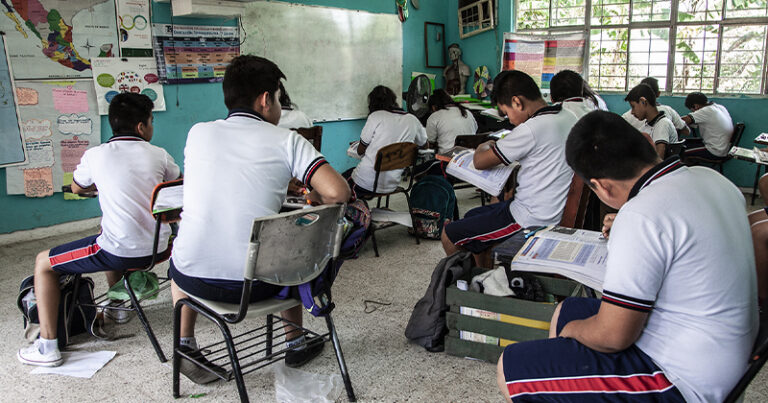 CLASES ALUMNOS