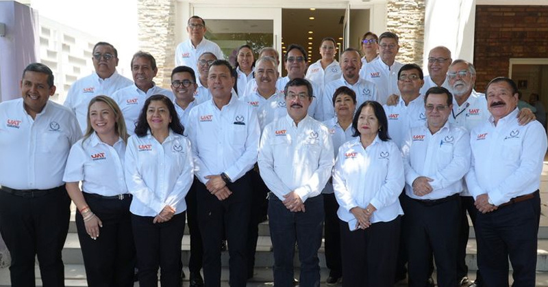 academicos-maestros