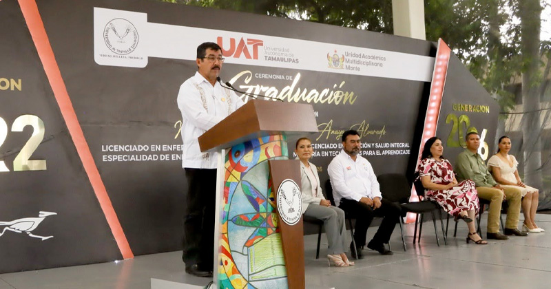 rector-graduacion