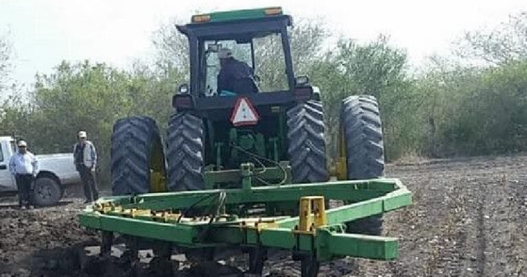 AGRICULTORES