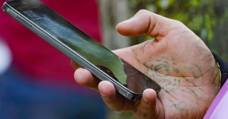 CELULAR