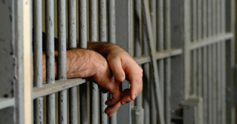 DETENIDO